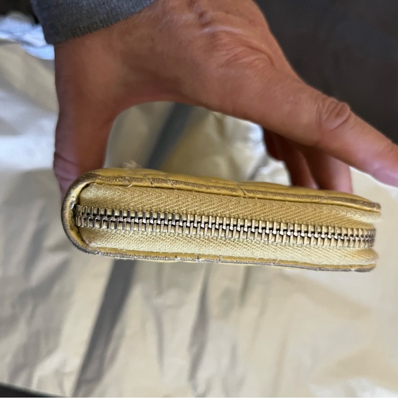 Chanel Camelia long wallet - Picture 9 of 15